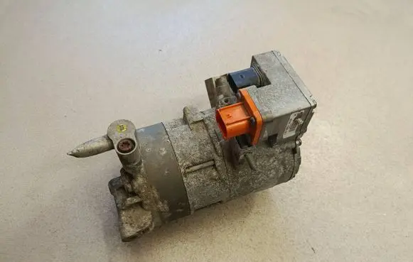 Volkswagen Golf VII Air conditioning (A/C) compressor (pump) 5QE816803A CA600F5D1103