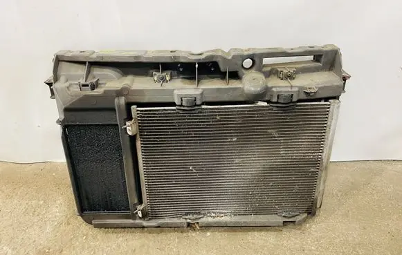 Peugeot 2008 I Radiator set 