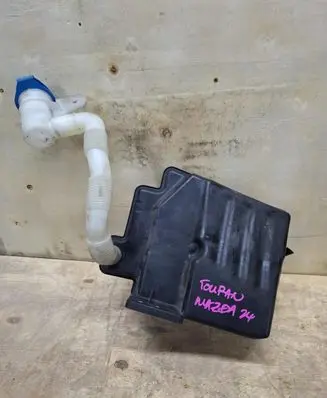Volkswagen Touran II Windshield washer fluid reservoir/tank 1K0955453R