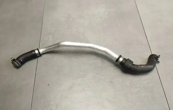 Mercedes-Benz GLC X253 C253 Engine coolant pipe/hose A2058303202