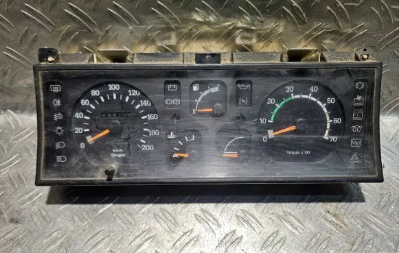 Renault Espace II Speedometer (instrument cluster)