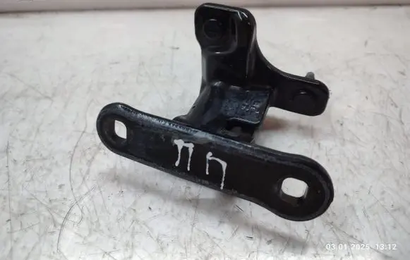 Mercedes-Benz CLS C218 X218 Front door lower hinge 