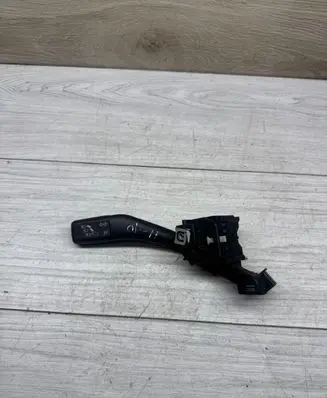 Volkswagen PASSAT B6 Indicator stalk 1K0953513E ANP80H012C 0PE0470