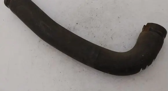 Iveco Daily 4th gen Engine coolant pipe/hose 504215702
