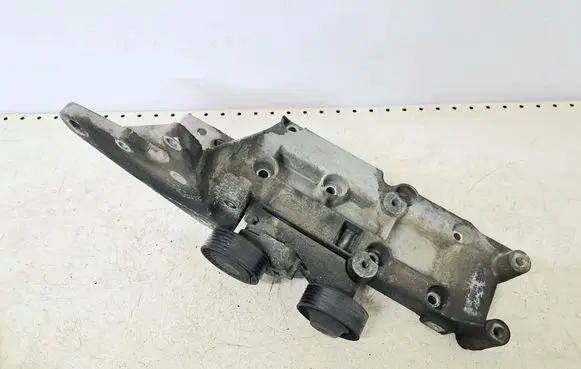 Volvo V70 Generator/alternator bracket 8642196