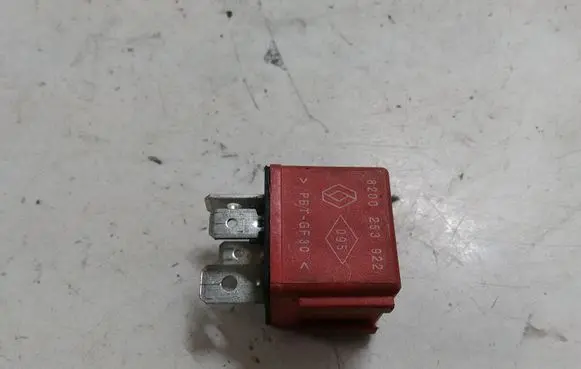 Renault Scenic II - Grand scenic II Other relay 8200253922