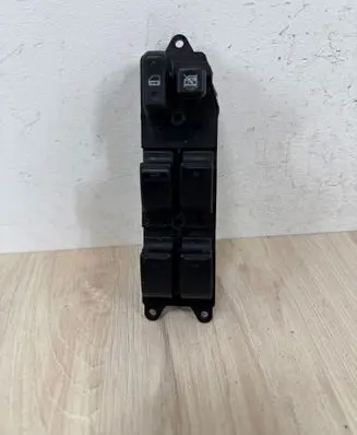 Toyota Corolla Verso AR10 Electric window control switch 37073C229C06 848200F030