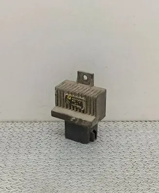 Renault Espace - Grand espace IV Glow plug pre-heat relay 7700115078 BED712