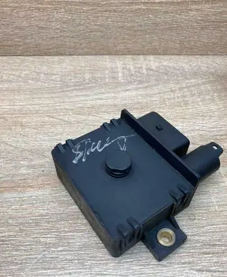 BMW 3 E46 Glow plug pre-heat relay 778682103 4CIL