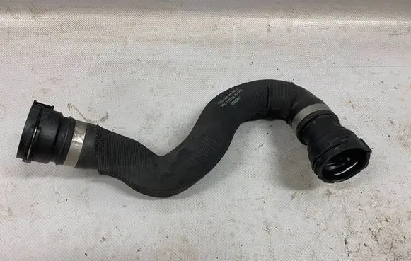 Audi A4 S4 B8 8K Engine coolant pipe/hose 8K0121055B