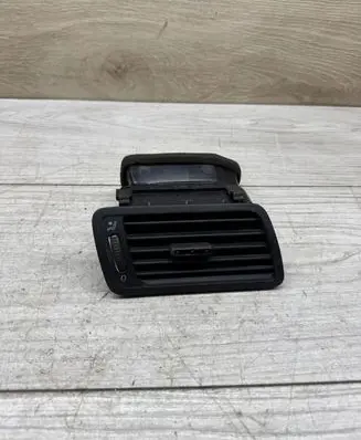 Volkswagen PASSAT B6 Dashboard side air vent grill/cover trim 3C1819702F