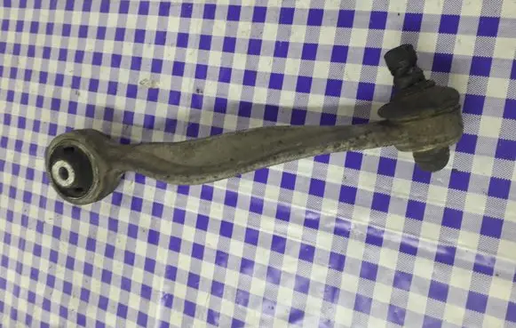 Audi A4 S4 B7 8E 8H Front lower control arm/wishbone