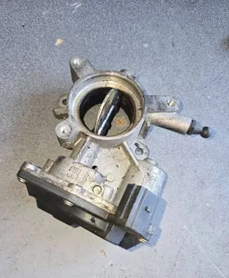 Opel Insignia A Throttle valve 55564164 C5100