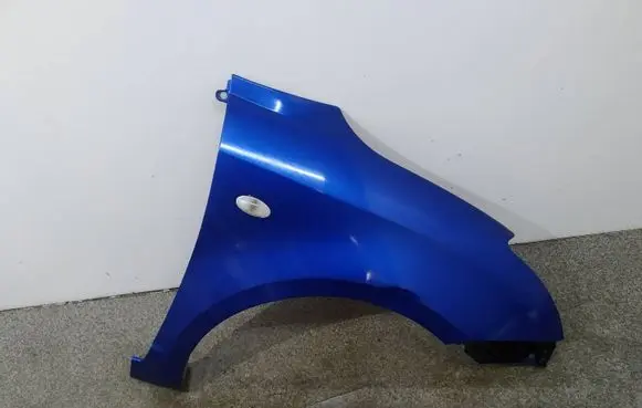 Suzuki Swift I Fender