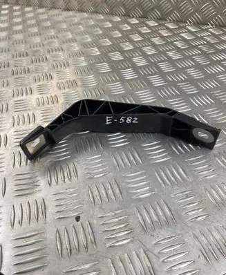 Audi Q3 8U Radiator support slam panel bracket 8U0805527