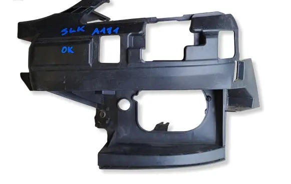 Mercedes-Benz SLK R171 Front bumper mounting bracket A1718850165