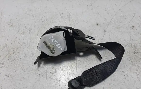 Opel Insignia A Rear seatbelt 13288436
