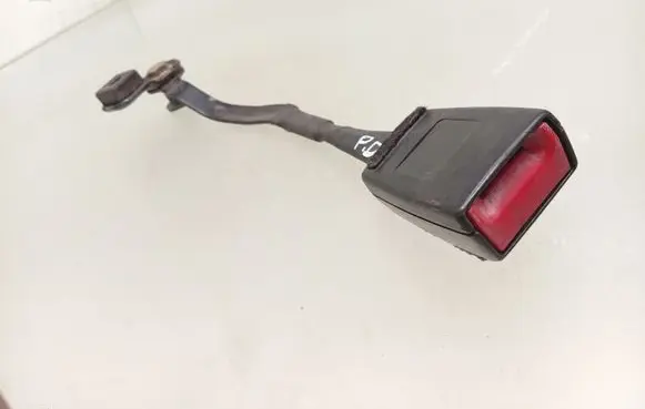 Audi A3 S3 8L Front seatbelt buckle 8L0858676H