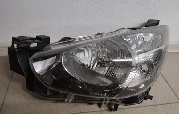 Mazda 2 Headlight/headlamp DB5J51040