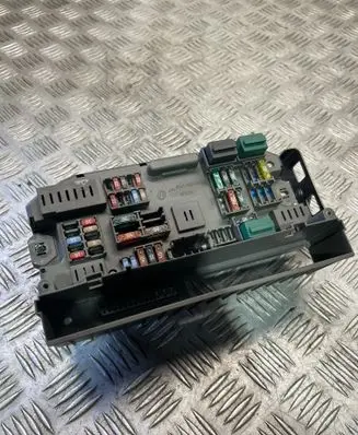 BMW X5 E70 Fuse module 6931690