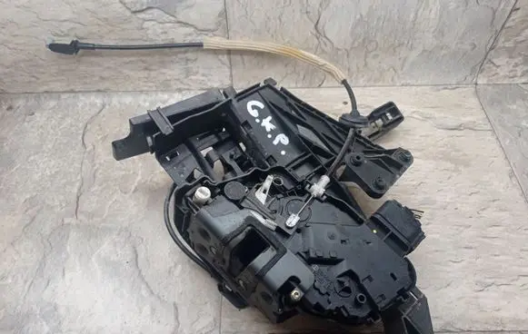 Ford Focus C-MAX Rear door lock 3M5AR26413EP