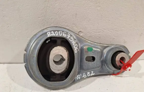 Renault Trafic III (X82) Engine mount vacuum valve 8200675206