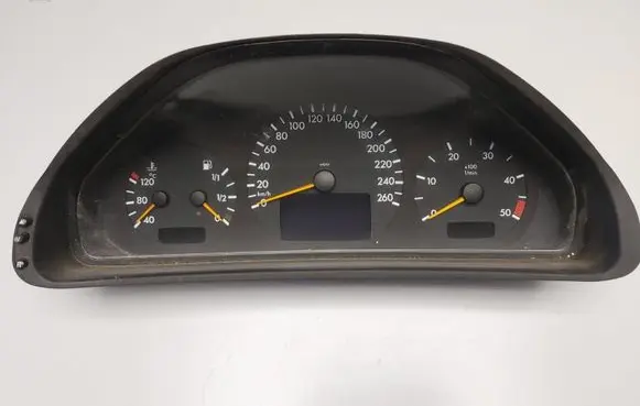 Mercedes-Benz E W210 Dashboard 1214