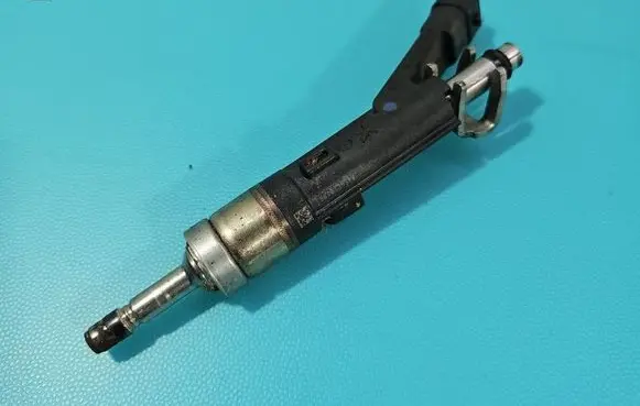 Peugeot 2008 I Fuel injector 9810335380 IMPRK1602539