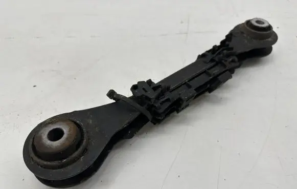 BMW 1 F20 F21 Rear upper control arm/wishbone 6792519