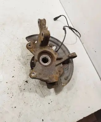 Renault Megane III Front wheel hub spindle knuckle