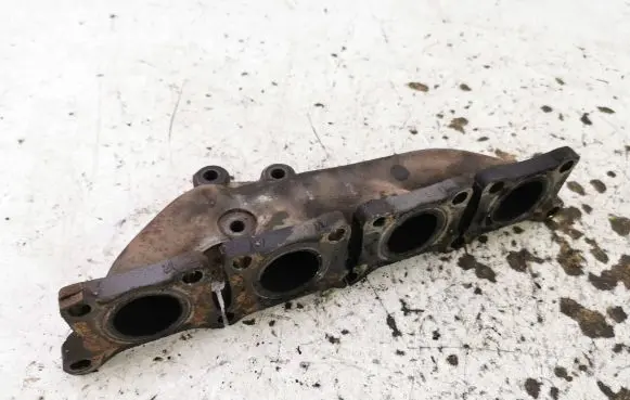Audi A4 S4 B6 8E 8H Exhaust manifold 058253033E