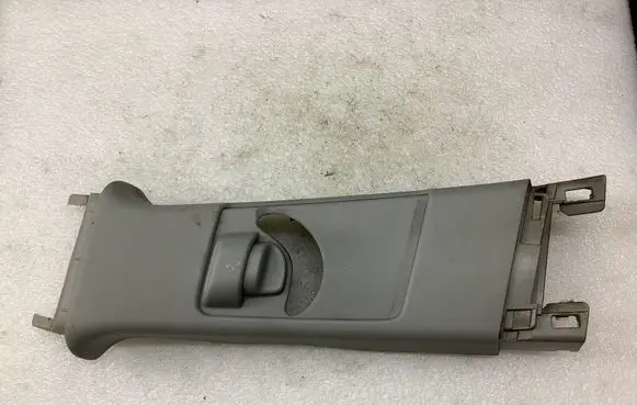 Honda Civic (B) pillar trim (top) 84161SMGE