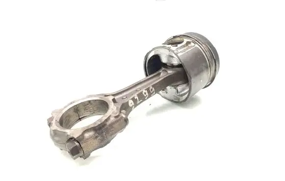 Opel Astra H Piston with connecting rod 