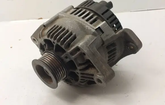 Renault Laguna I Generator/alternator 7700861496