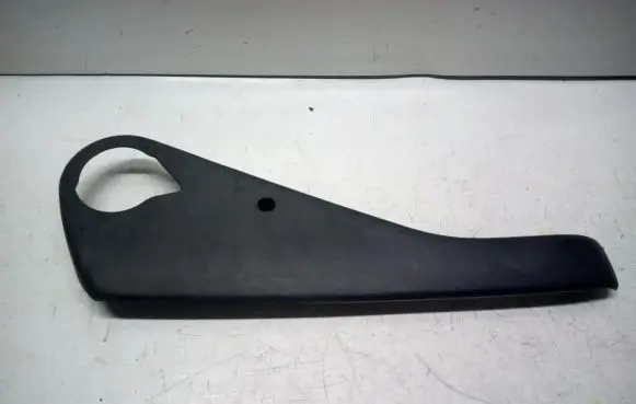 Toyota Avensis T250 Seat trim 71811-02090