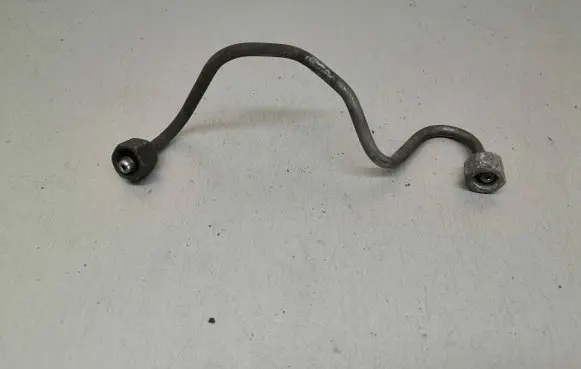 Fuel injector supply line/pipe