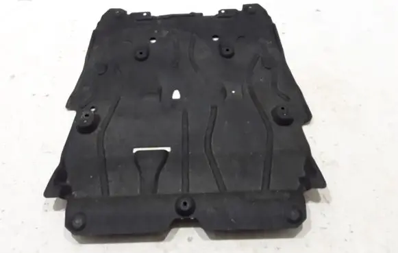 Renault Kangoo III Engine splash shield/under tray 758901522R