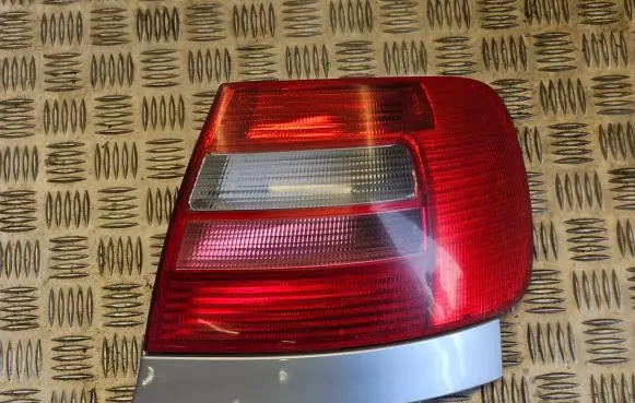 Audi A4 S4 B6 8E 8H Rear/tail lights 8D0945095B