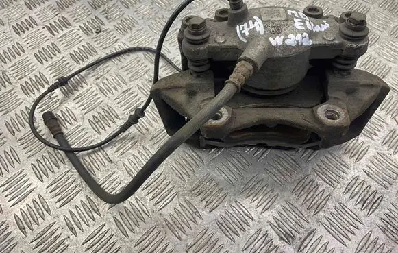 Mercedes-Benz ML W164 Front brake caliper 5444C