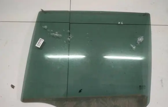 Opel Zafira A Rear door window glass AS3