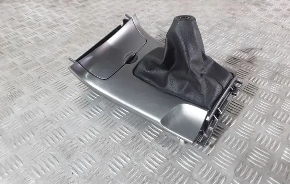 Mazda 6 Gear lever shifter trim leather/knob GJ6A64334 GJ6A2011
