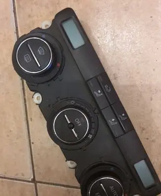 Volkswagen Touran I Climate control unit 74641420