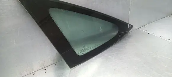 Ford Focus Rear side window