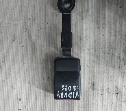 Rear seatbelt buckle