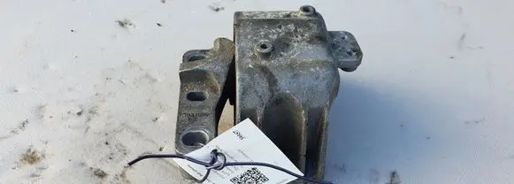 Volkswagen Golf IV Engine mount bracket 1J0199262BF