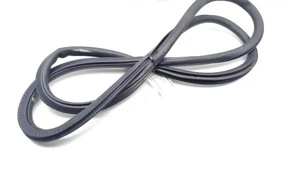 Jeep Renegade Front door rubber seal 
