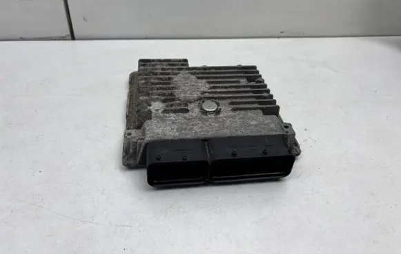 Volkswagen Golf VI Engine control unit/module 03L906023MM 03L907425C 5WP42692AA