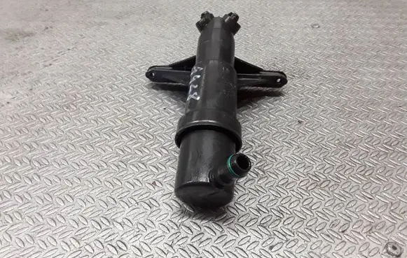 BMW 5 E60 E61 Headlight washer spray nozzle 