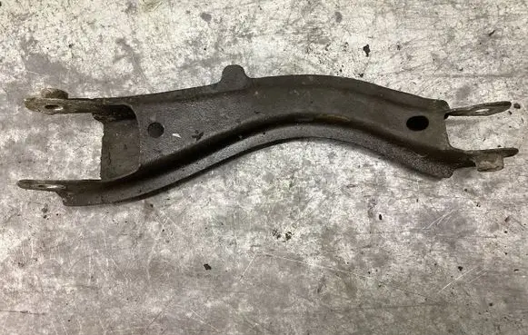 Volvo V70 Front control arm