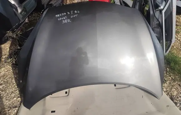 Mazda 3 II Engine bonnet/hood BBM45241 38R